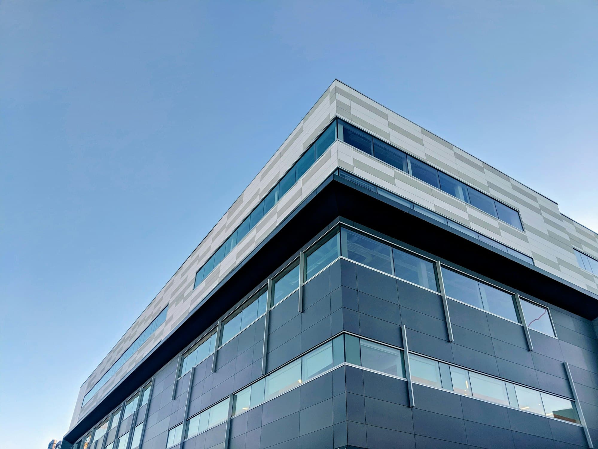 Oceanic Plaza exterior